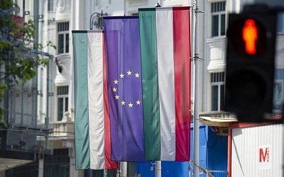 Латвия требует ограничить участие Венгрии в Шенгенской зоне